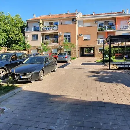 Apartment Julija *